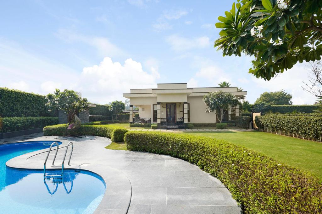Vastu for Farmhouse swiming pool